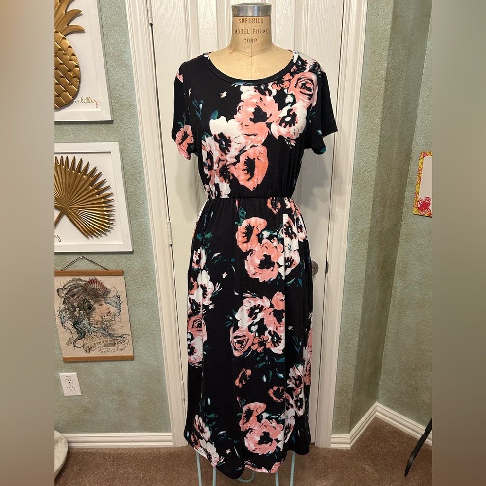Black and Pink Floral Women's Dress